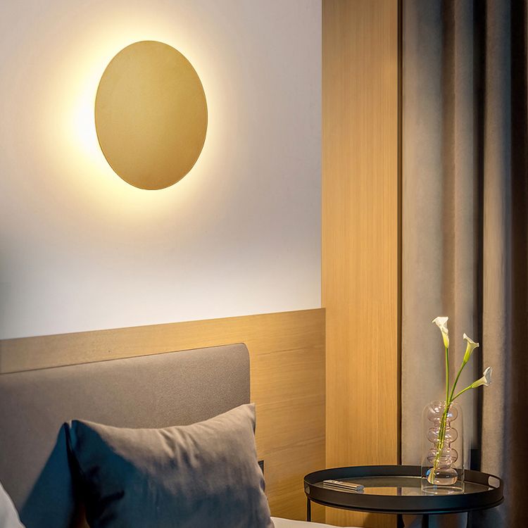 GlowAura - Moderne ronde metalen wandlamp voor nachtkastje/woonkamer