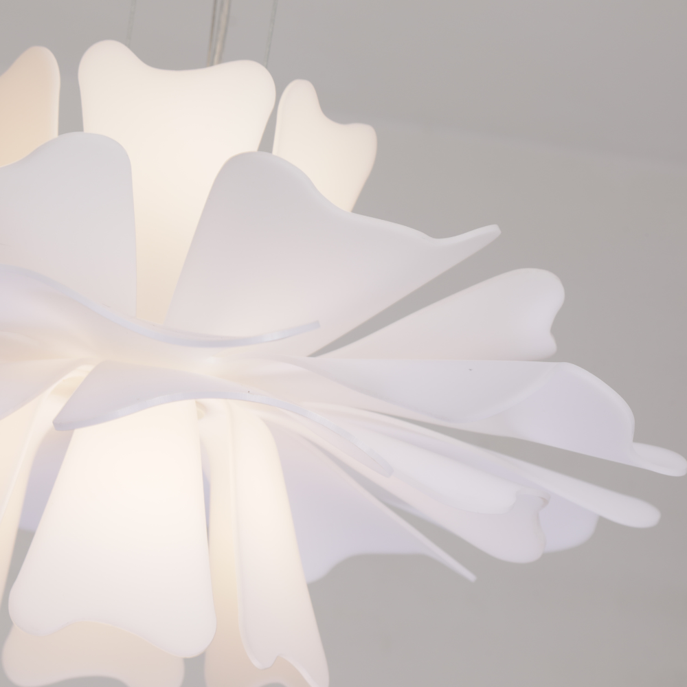 Petalia White - Elegante Witte Hanglamp van Metaal