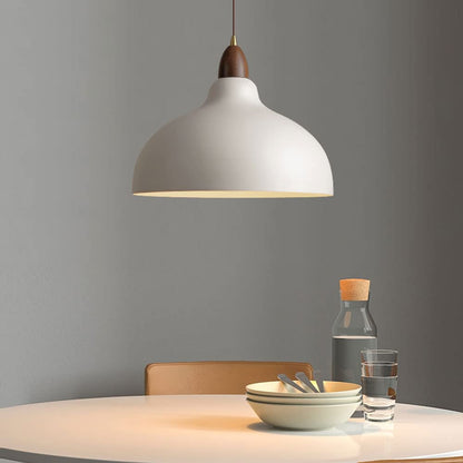 ScandiGlow | Elegante Hanglamp met Houten en Metalen Accenten voor een Hedendaags Interieur