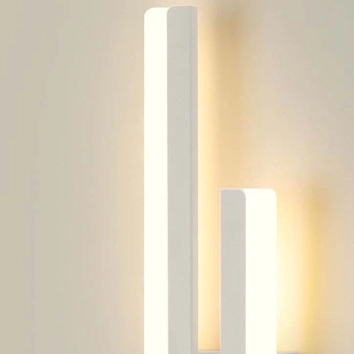 LuminaLine – Stijlvolle LED Wandlamp met Lang Lichtstrip Ontwerp