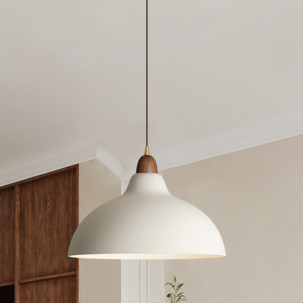 ScandiGlow | Elegante Hanglamp met Houten en Metalen Accenten voor een Hedendaags Interieur