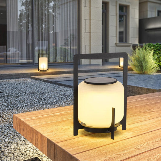 Solar Buitenlamp Eline – Elegante Zonne-energieverlichting voor Tuinen