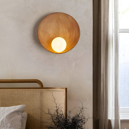 LumiSphère | Witte Wandlamp met Wabi-Sabi Design