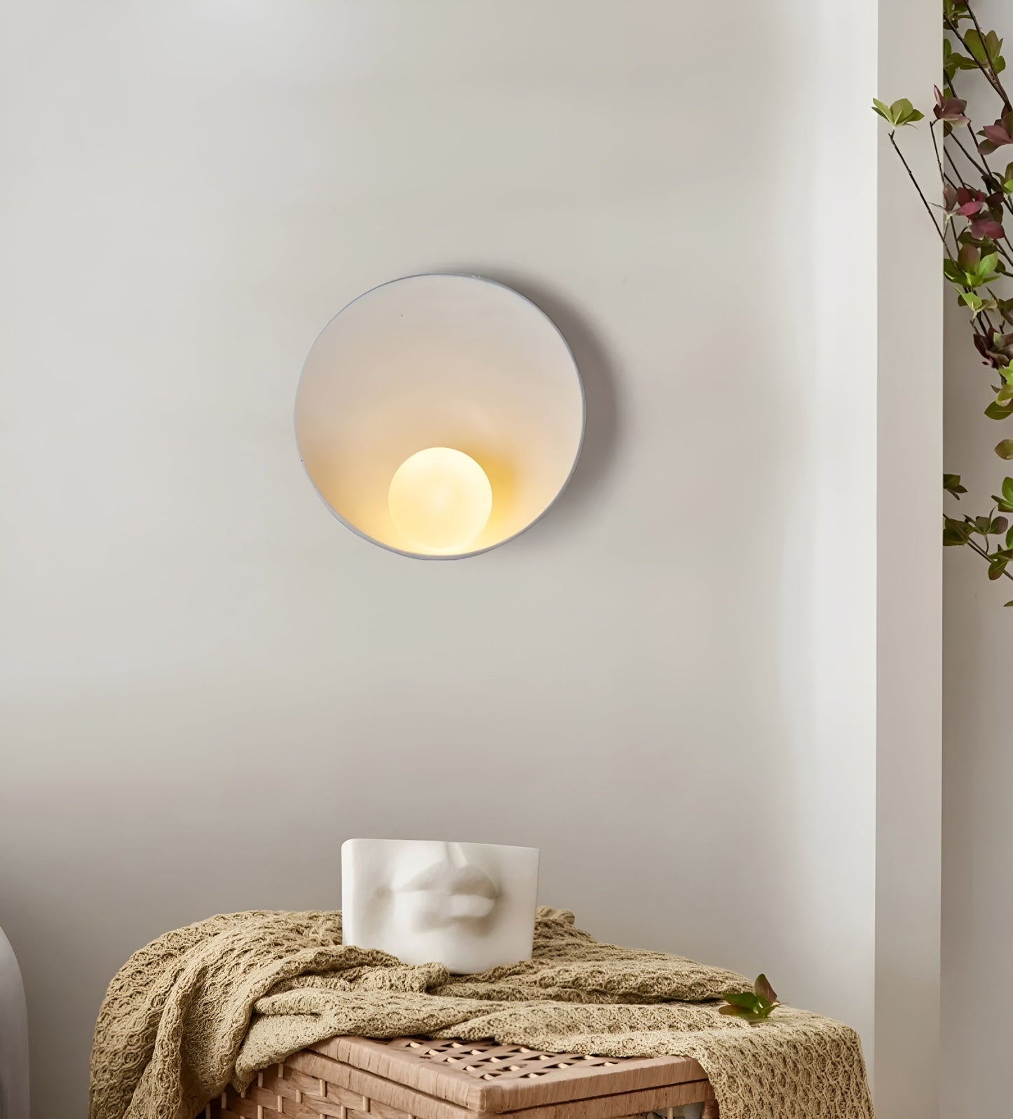 LumiSphère | Witte Wandlamp met Wabi-Sabi Design