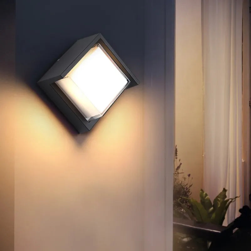 TwilightGlow - Waterdichte LED Wandlamp voor Buitenruimtes