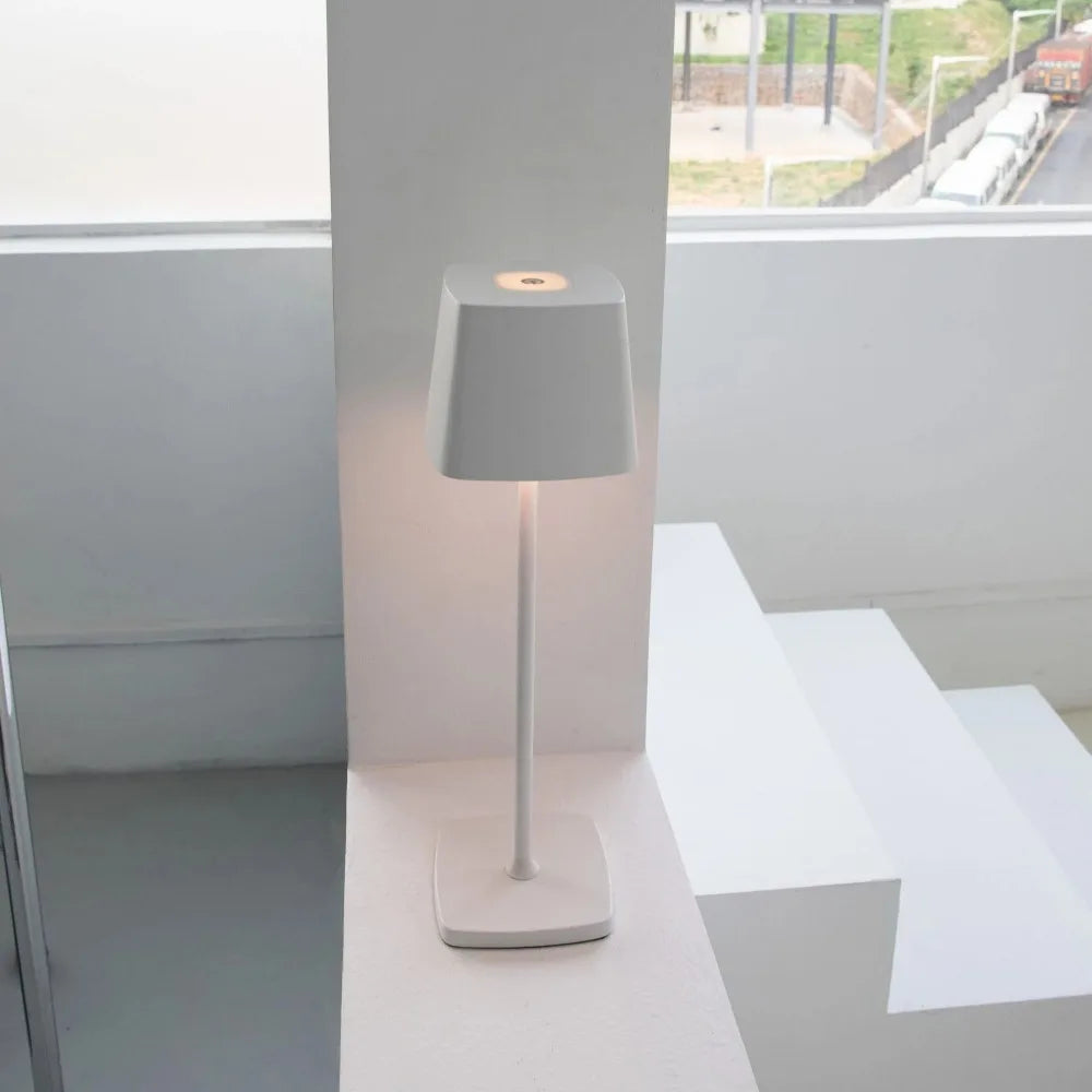 Vittorio – Draadloze Vloerlamp met Moderne LED-technologie