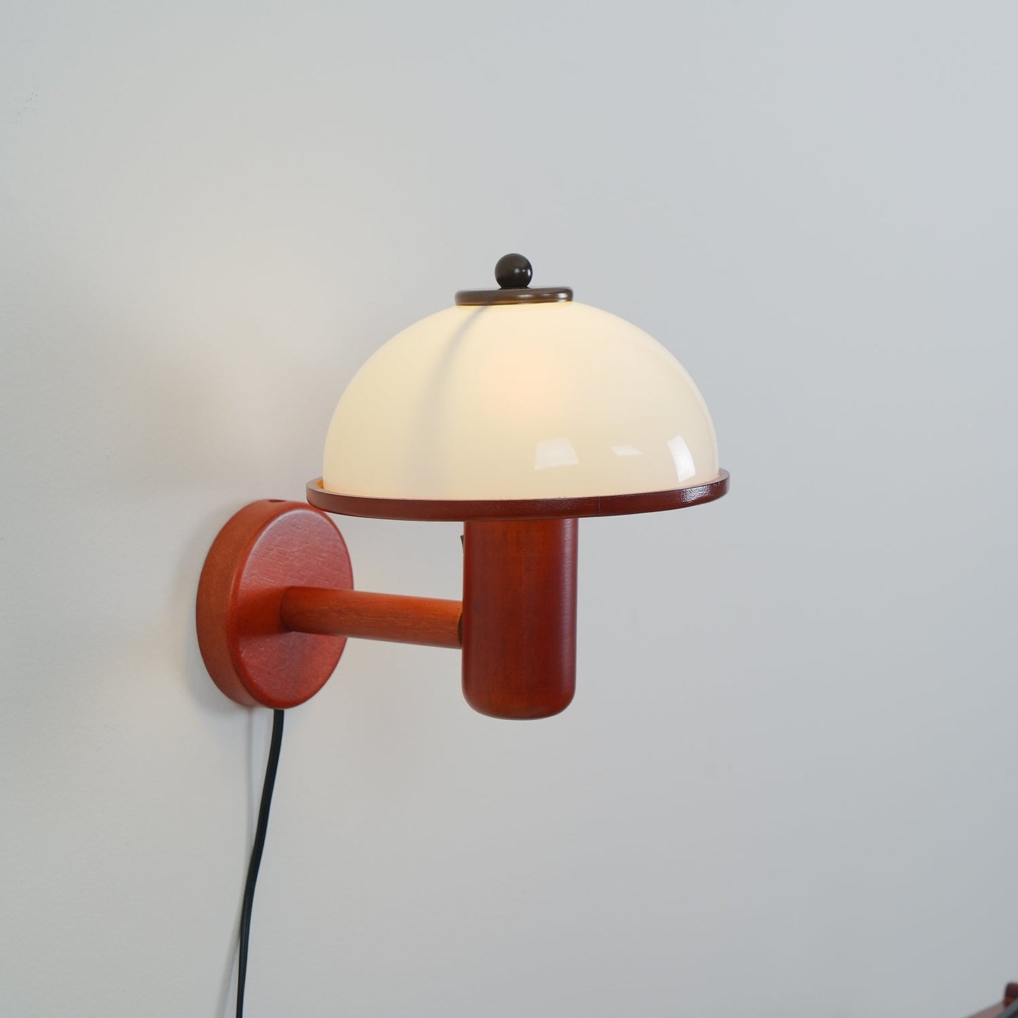 CapLuxe - Rustieke Houten Paddestoel Wandlamp