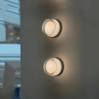 Moderne LED Wandlamp voor Binnen en Buite  – Strak en Stijlvol Design