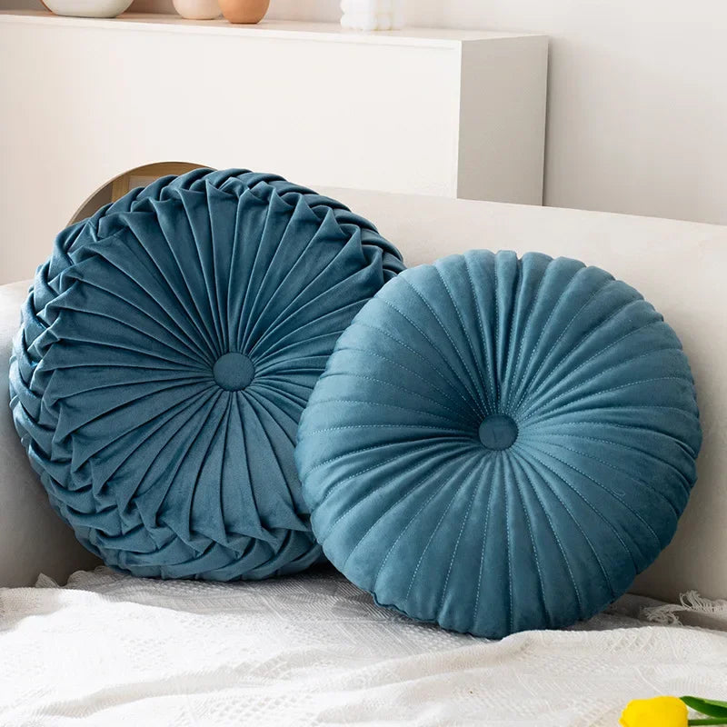 FluffyWheel | Stijlvol Decoratiekussen met Wielmotief