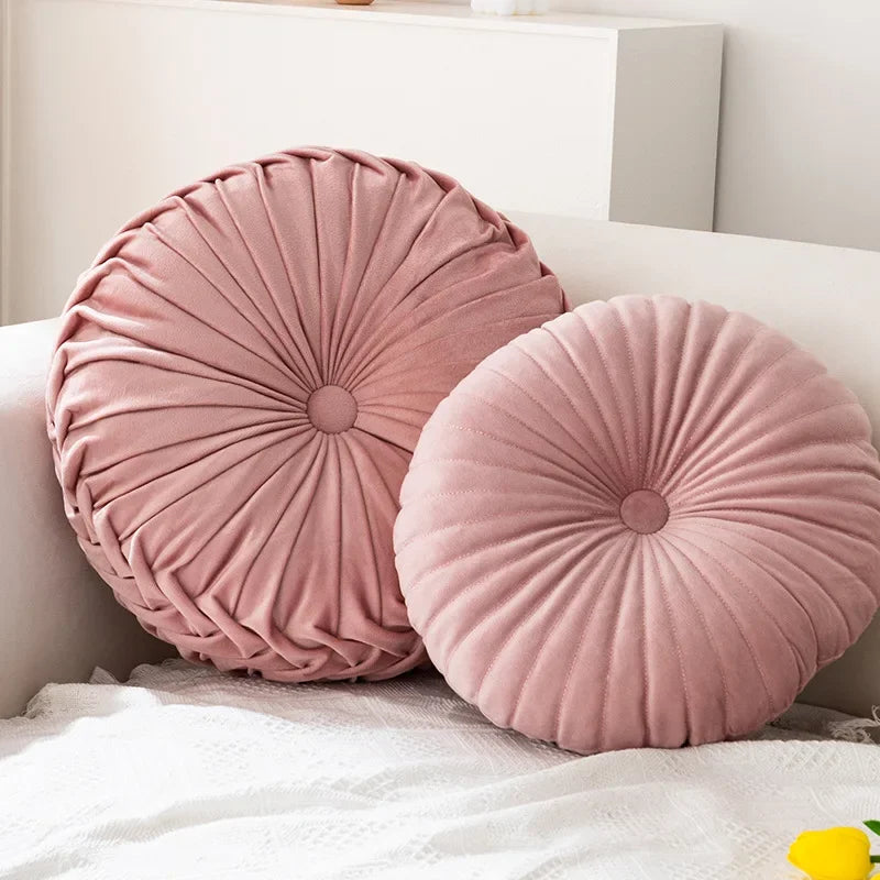 FluffyWheel | Stijlvol Decoratiekussen met Wielmotief