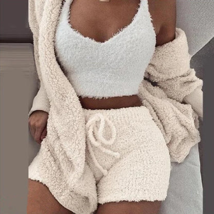 Dames Pluche Pyjama Set | Drie-delige Fluffy Pyjama met Vest, Hoodie en Shorts | Winter Plus Size