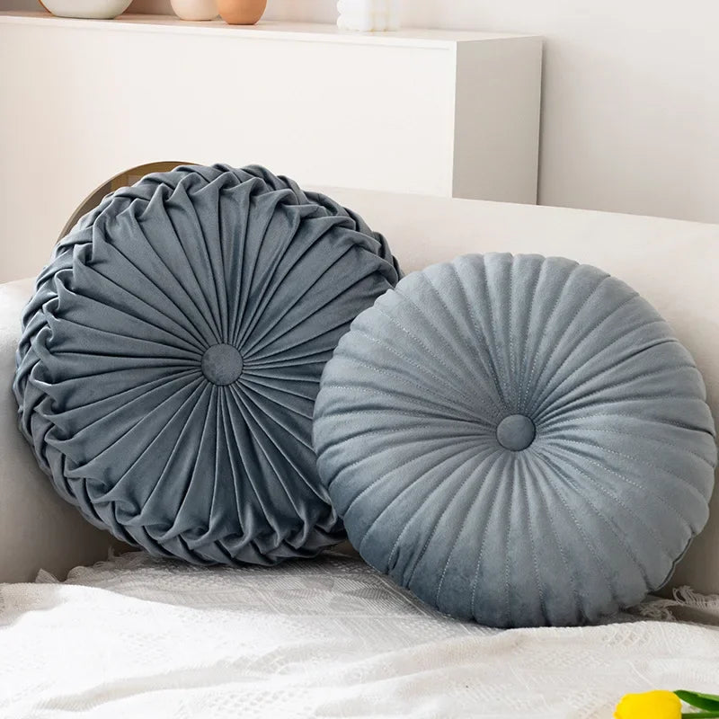 FluffyWheel | Stijlvol Decoratiekussen met Wielmotief