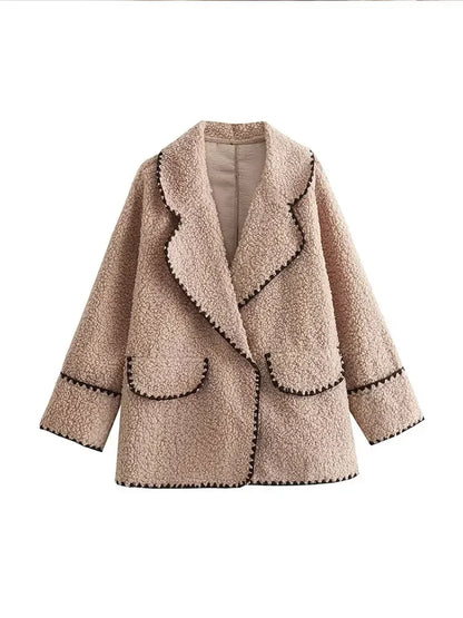 Fleur - Dames Kort Pluche Jas | Wolachtige Jas met Contrasterende Kleur en Furry Lapel