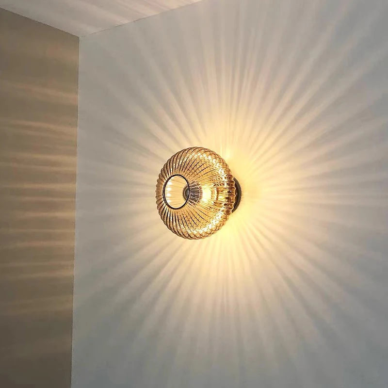 BauhausLuxe - Moderne Glazen Wandlamp | Voor Slaapkamer en Hotel