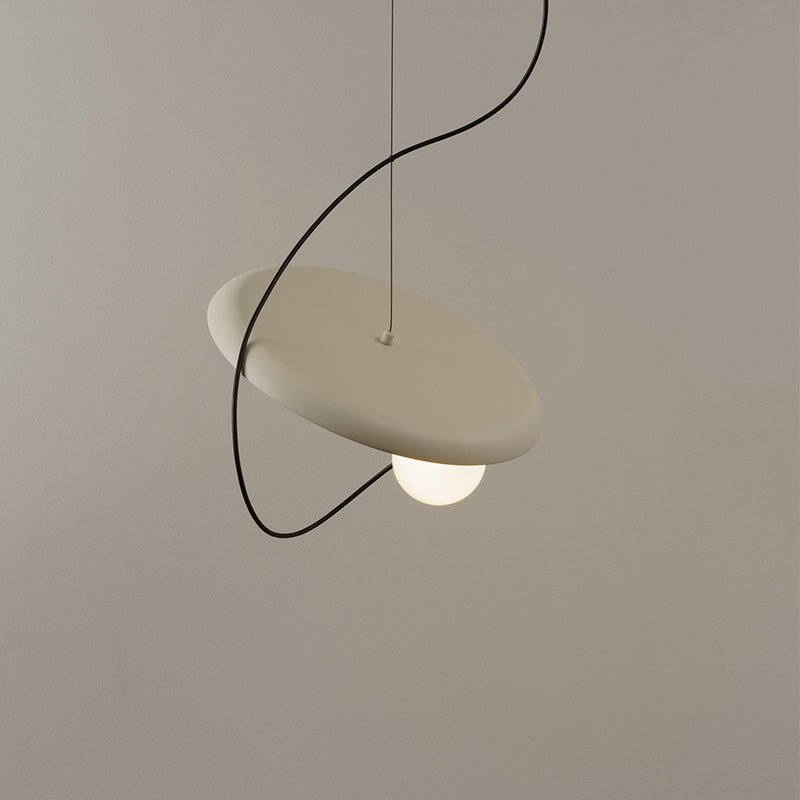 Nordic LED Hanglamp – Modern Design met Artistieke Flair