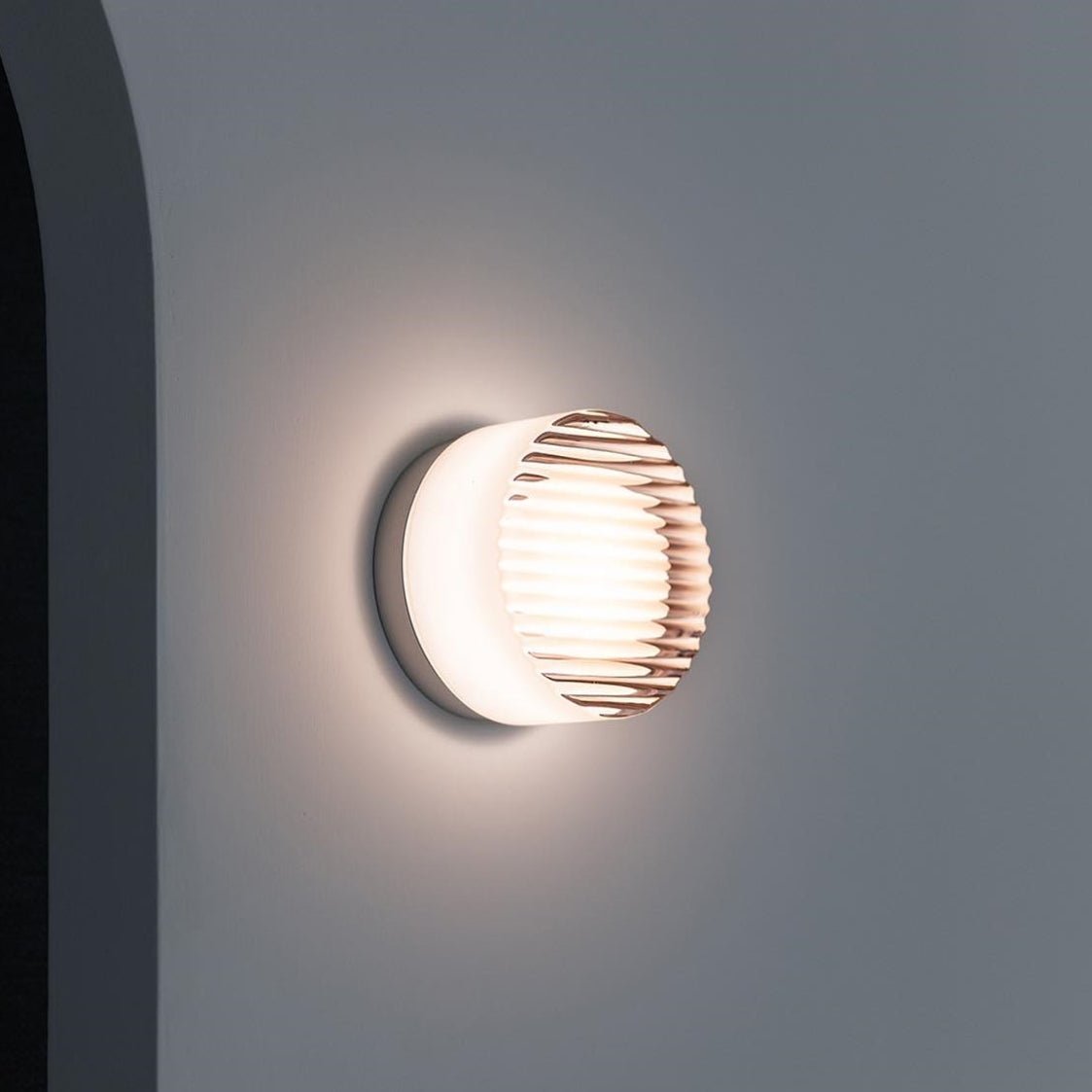 Moderne LED Wandlamp voor Binnen en Buite  – Strak en Stijlvol Design