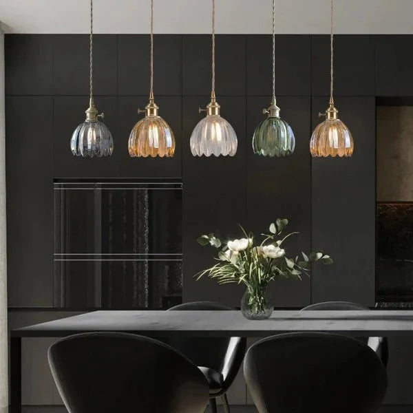 Bloemige Luxe Hangverlichting | Elegant Glazen Ontwerp met Tijdloze Charme