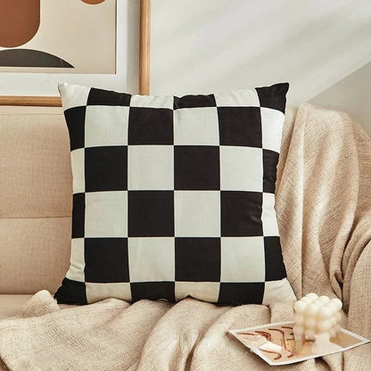 RetroCheck – Luxe Checkerboard Plaid Kussenhoes voor Stijlvolle Retro Decoratie in Elke Ruimte