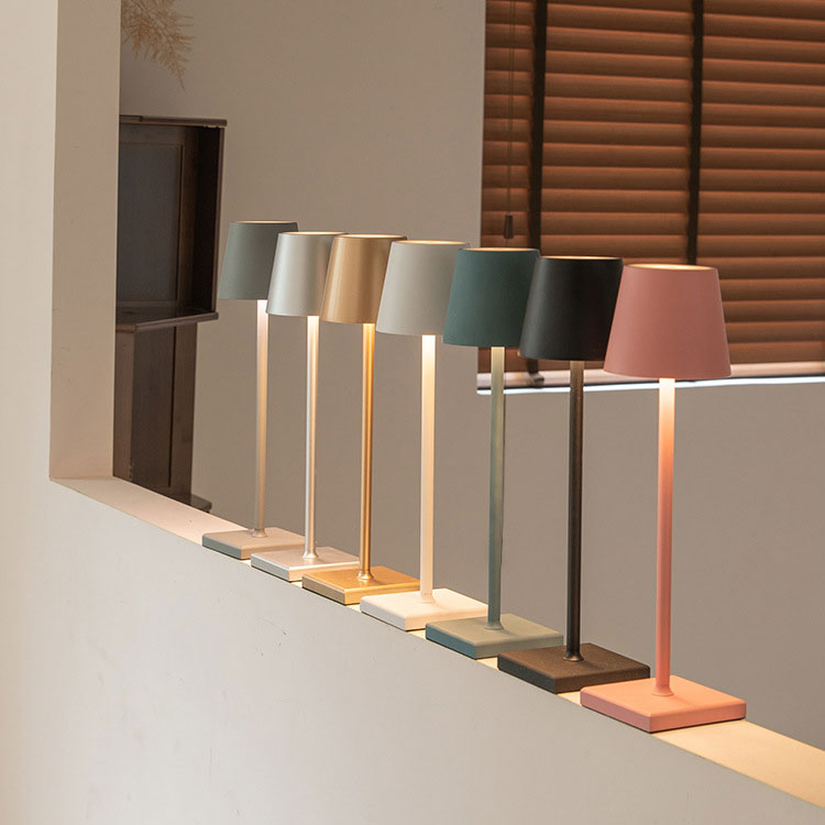 LumiGlow - Draadloze Oplaadbare Scandinavische Design Tafellamp