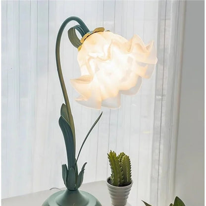 FloraLuxe – Verstelbare Vintage Bloem Tafellamp voor Elegante Verlichting