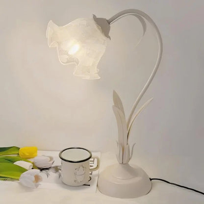 FloraLuxe – Verstelbare Vintage Bloem Tafellamp voor Elegante Verlichting