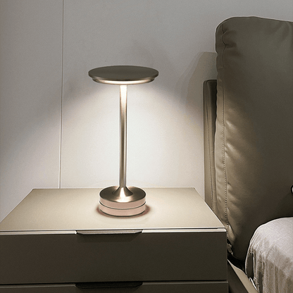 Aurion - Moderne Metalen LED Tafellamp voor Luxe Verlichting